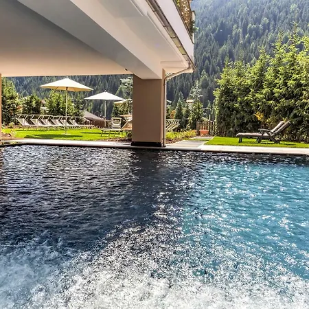 Hotel Muliac 4*